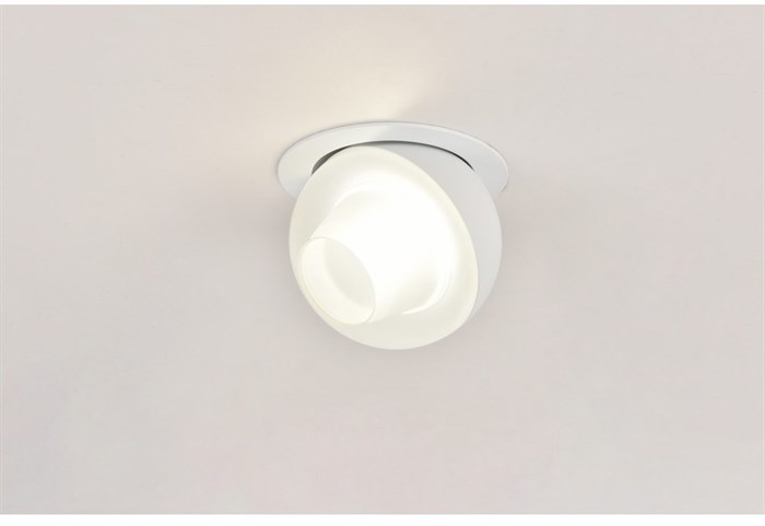 Точечный светильник Mantova OML-103009-08 - фото 1792152